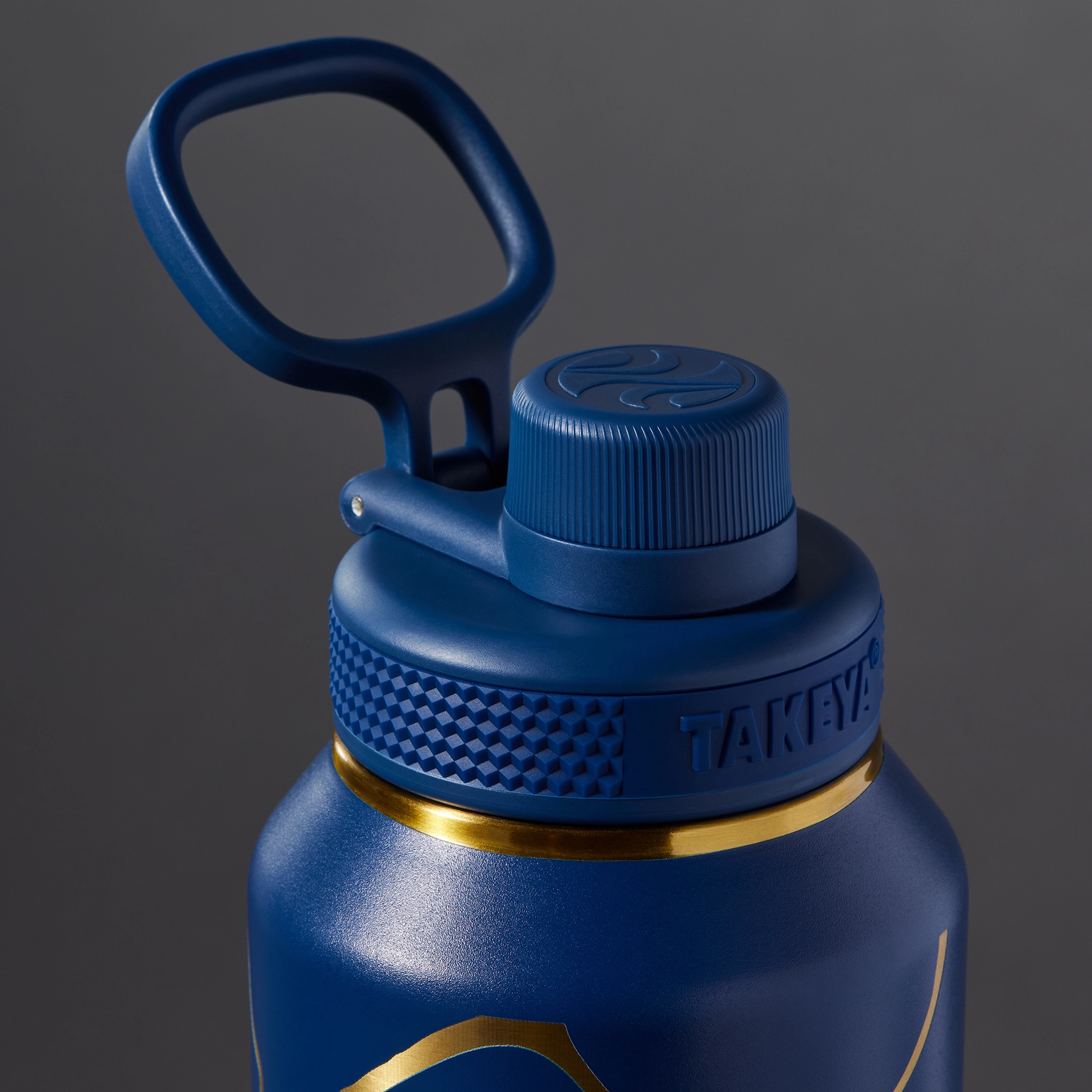 kintsugi-water-bottle-with-spout-lid-v3 51390-TK_HO25_Kintsugi_Takeya9266.png